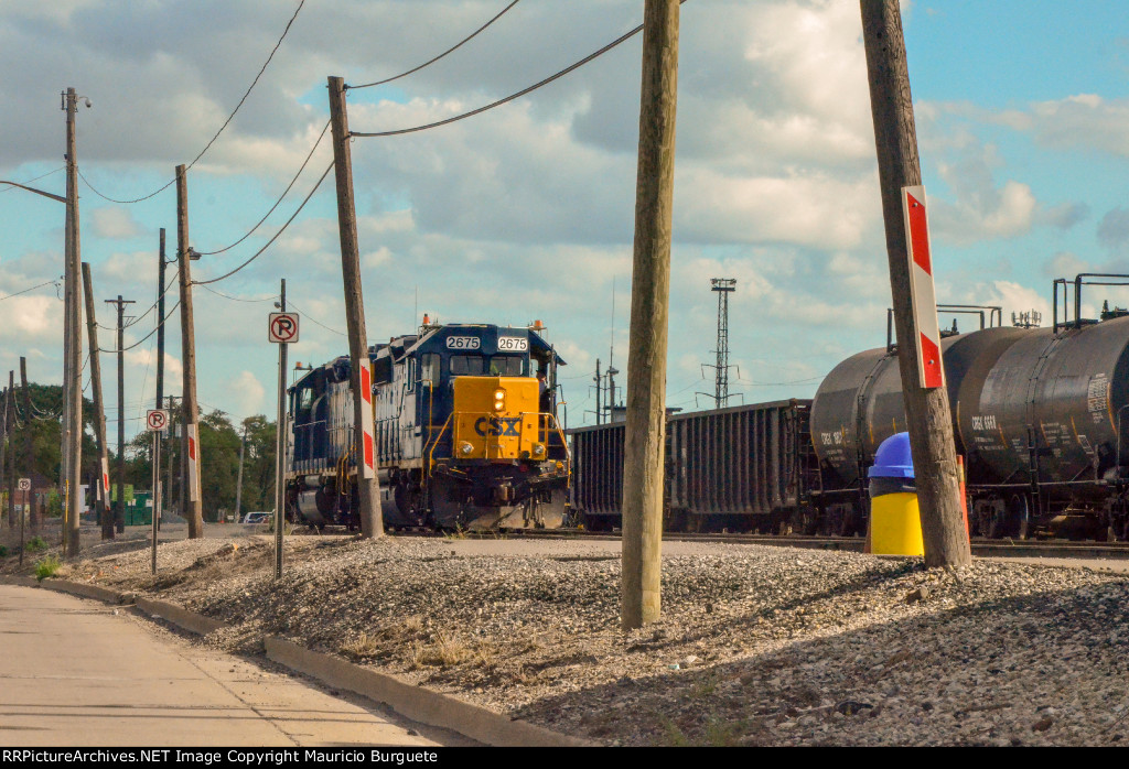 CSX GP38-2 in the yard